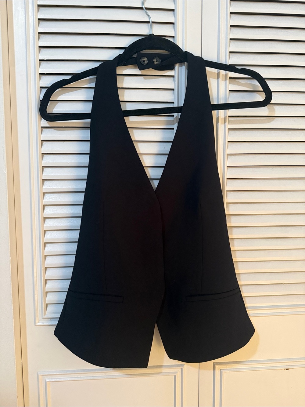 Aritzia Wilfred Halter-Vest Open Back Top (brand new, never been worn)